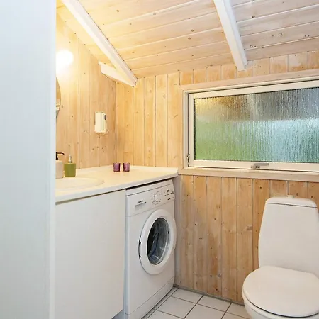 6 Person In Farvang-by Traum